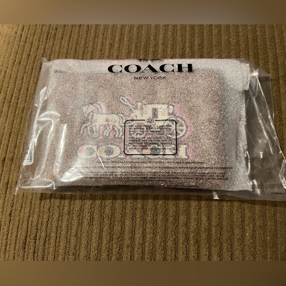 Coach Corner Zip Wristlet In Signature Canvas With Horse And Carriage Print.nwt - Picture 4 of 5